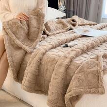 1pc Thick Bohemian Style Heart & Letter Jacquard Faux Fur Fleece Blanket, Soft & Warm, Dual-Use As Bedding, Throw, Decor For Living Room, Bedroom, Dorm, Office, Car, Travel, Picnic, Party, All Seasons