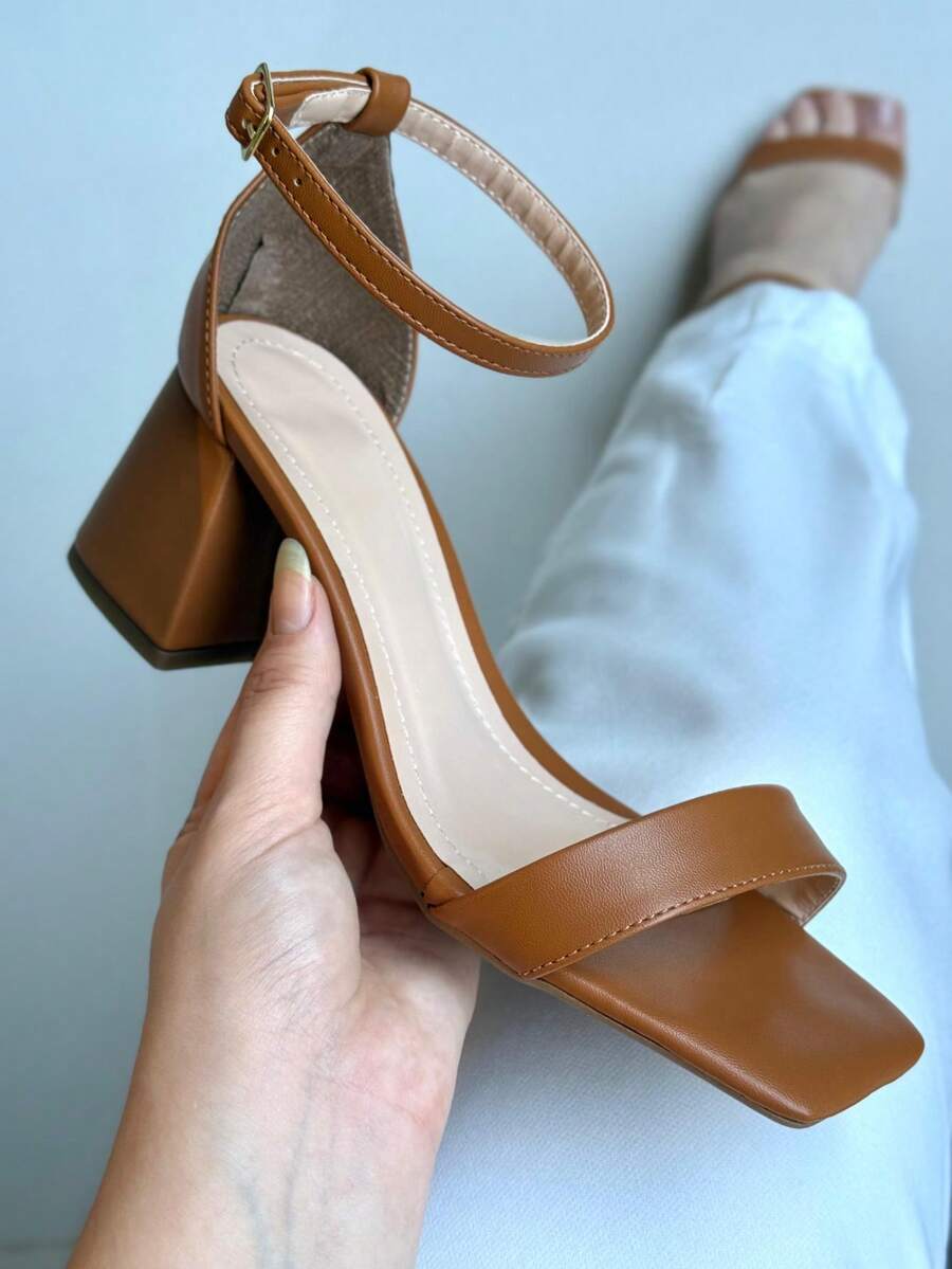 GISELE CLASSIC SANDAL WITH 6CM HEEL - 駝色 - 查看 1