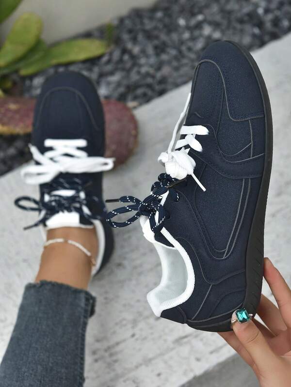 Women's Lightweight Casual Sneakers, Soft Sole Lace-Up Trainers, Versatile & Sporty