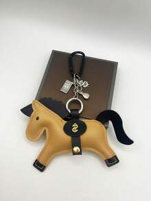 1 件全新皮革马吊坠装饰优雅可爱的马装饰女士手提包单肩包背包寓意“财富来得快”多色可选适合所有季节的贴心礼物 Y2K