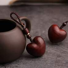 Llavero de sándalo con forma de corazón hecho a mano, llavero de madera para parejas, regalo perfecto para hombres y mujeres, ideal para Navidad o el Día de San Valentín