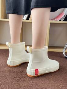 1 双女士纯色短款雨靴，运动型雨鞋，适合户外徒步，轻便时尚涉水靴（尺码偏小一码）