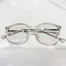 1 副优雅变色眼镜 - 精致的 INS 风格，适合户外旅行和高尔夫 | 适合所有脸型 | 永不过时的女士时尚配饰