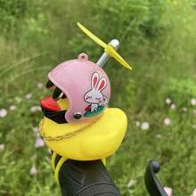 1pc Pink Helmet With Bunny Side Design PVC Rubber Duck, Motorcycle Handle Bar Decor, Comes With Fashionable Glasses, Helmet And Chain Accessories, Suitable For Bicycle And Mountain Bike Handlebars, Fun And Durable Decoration, Great Gift For Friends And Family, Ideal For Duck Enthusiasts