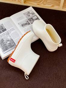 1 双女士纯色短款雨靴，运动型雨鞋，适合户外徒步，轻便时尚涉水靴（尺码偏小一码）