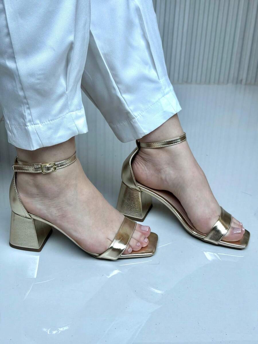 GISELE CLASSIC SANDAL WITH 6CM HEEL - 金色 - 查看 1