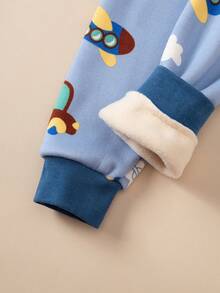 儿童保暖内衣套装，保暖内衬厚冬季保暖衣服，适合小男孩秋冬睡衣，带蓝色汽车图案