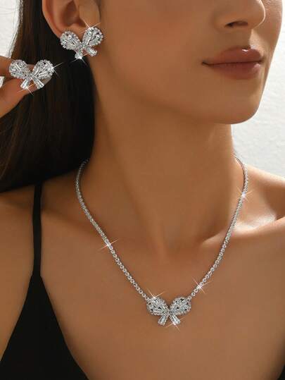 مجموعة مجوهرات للسيدات قطعتان، تصميم فراشة أنيق وجذاب، متوفرة بخيارات الفضي-الأسود والفضي-الأبيض، إكسسوارات عروس، تتناسب مع الفساتين، مجوهرات للمناسبات، زي هالوين، هدية عيد الميلاد، مناسبة لمختلف المناسبات الاحتفالية.