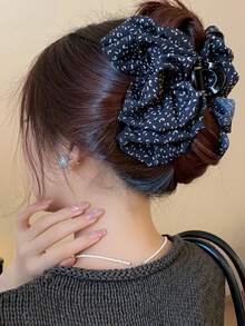 1pc Retro Cloud Bubble Hair Clip, Versatile Luxurious Accessory For Women Winter Hair Clutch Elegant Claw Clips