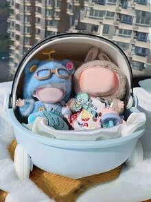 1个兼容便携式圆形摇篮的收纳盒，高品质设计，是收藏娃娃、人偶、旅行和居家收纳的理想之选 | 小巧设计，带安全扣，两种颜色可选，配有便携收纳盒，非常适合展示和收藏可爱的小摆件，也是礼品包装用品，可用于装饰您的礼物，例如生日礼物、节日礼物和圣诞礼物。 - 彩色 - 查看 5