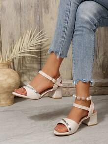 1 Paar Mädchen/Teenager einfarbige Glitzer-Sandaletten mit einem Riemen und Schnalle, runde Zehenkappe, 5cm Plateauabsatz, modisch, lässig, süß, bequem, Luxus-Absätze, geeignet für 15+ Jahre, Party, Campus, Strand, Frühling/Sommer