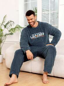 大码男士珊瑚绒长袖睡衣套装，舒适家居服，秋冬季温暖休闲家居服