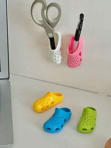 1 Fun Mini Slipper Toothbrush Storage Rack, Non Perforated Wall Mounted Bathroom Toothbrush Rack, Suitable For Kitchen And Bathroom Desktop Storage