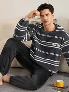2pcs/Set Men's Striped Flannel Fluffy Pajamas, Crew Neck Pullover & Pants Loungewear, Autumn/Winter, Fall Winter Clothes, Cozy