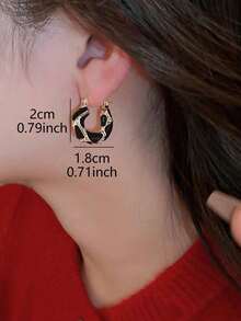 1 Pair Vintage French Elegant Versatile Luxurious High-End Fashionable Niche Personalized Circle Earrings, Essential For Women's Autumn/Winter Outfits - Multicolor - View 5