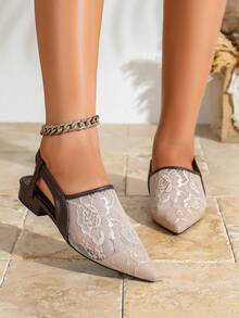 Mocasines planos versátiles y de moda con parche de malla de color albaricoque, correa marrón y cintura elástica