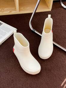 1 双女士纯色短款雨靴，运动型雨鞋，适合户外徒步，轻便时尚涉水靴（尺码偏小一码）