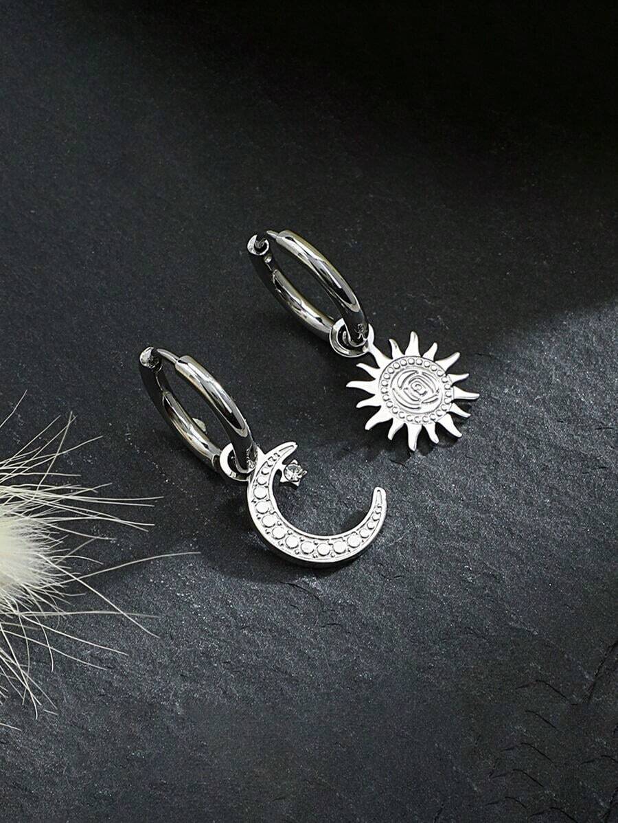"1pc Silver Sun & Moon Pendant Earrings For Women – Gorgeous Stainless Steel Statement Jewelry With Celestial Design,  Fashion Dangle Earrings, Unique Daily & Party Accessory, Perfect Gift For Girlfriend, Wife, Mom, Friends & Astrology Lovers" - 銀色 - 查看 1
