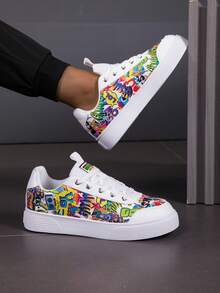 Unisex Graffiti Lace-Up Skateboard Shoes, Versatile Casual Fashion Sneakers For Couples, Suitable For All Seasons