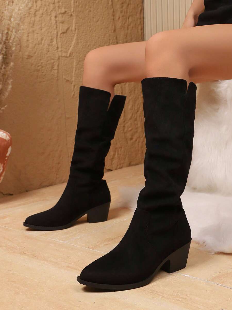 1 paire de bottes mi-mollet en tissu de couleur unie, décontractées. Bottes élastiques plissées, à bout pointu et talon épais. Convient pour les fêtes, le bureau, les mariages, l'automne/l'hiver - Noir - Voir 1