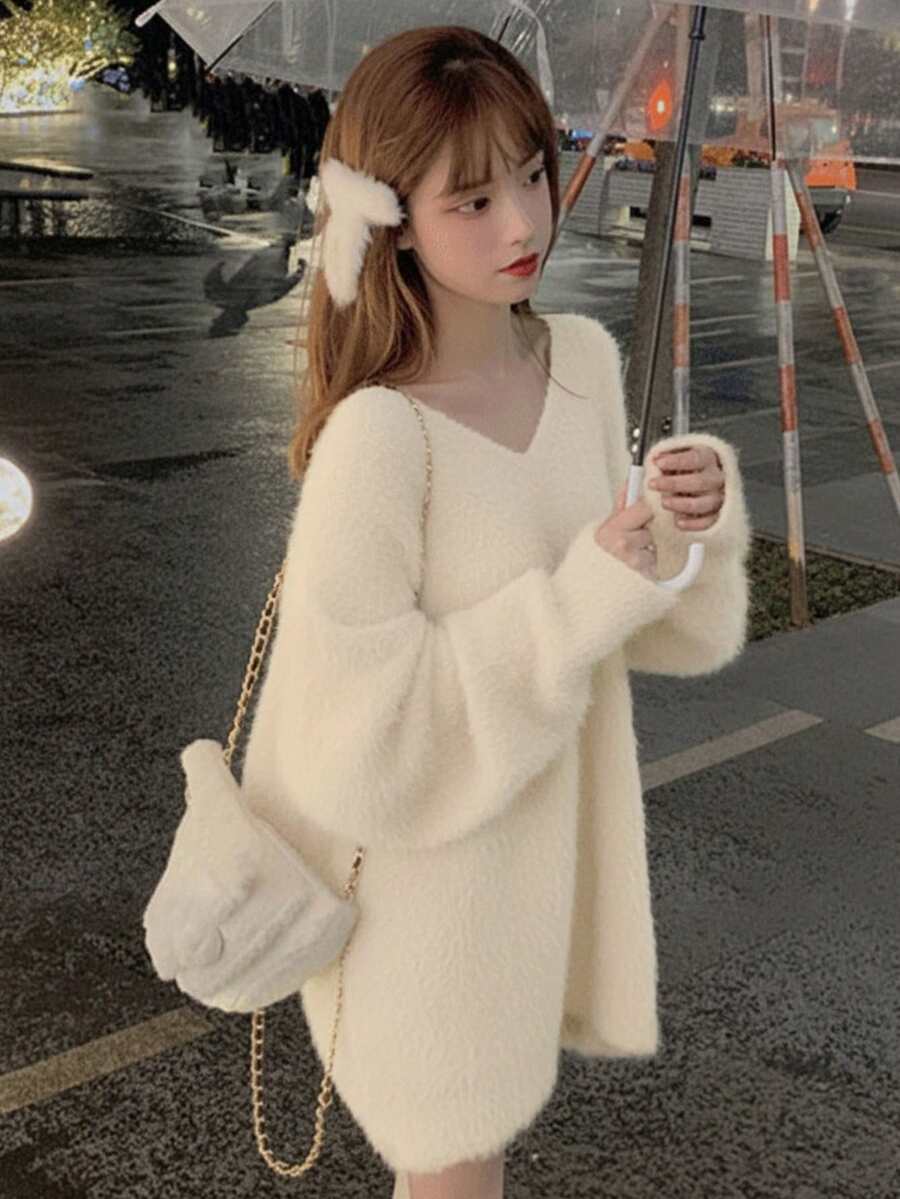 女式纯色宽松V领蓬松毛衣,秋冬 - 杏色 - 查看 1