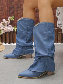 Boots, A Pair Of Fashionable, Comfortable And Versatile Pointed Leg Boots For Women, With A Thick Heel Design That Is Often Worn Smoothly, Embellishing The Leg Shape And Adding Agility During Walking. The Pointed Toe Of The Shoe Slightly Tilts Upwards