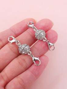 2件套珠宝制作扣环和挂钩。白色K色球形合金磁力扣，可用于制作手链、项链等装饰链环。磁力项链扣，项链，钥匙扣配件，珠宝制作用品，手链制作套件，包饰，磁力项链扣， - 彩色 - 查看 4