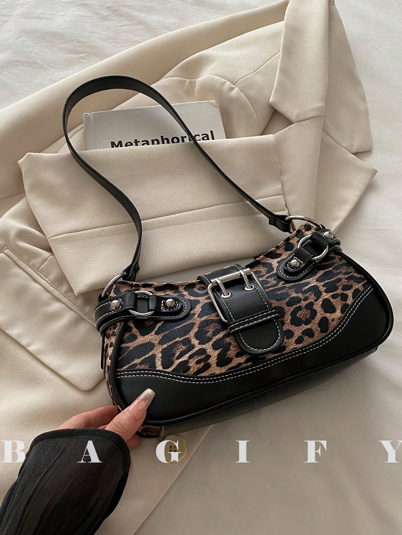 New Fashion Buckle Leopard Print Handbag & Shoulder Bag, Suitable For Parties, Outings, Vacations, Shopping And Daily Use, Can Store Coins, Phones, Also Suitable As A Work Bag For Office Ladies, College Students And Working Women, Elegant Ladies Bag