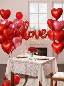 Conjunto com 24 balões gigantes vermelhos com a palavra "LOVE", ideais para decoração de festas de Dia dos Namorados. Disponíveis também em formato de coração nas cores vermelho e rosa (18 polegadas) e látex vermelho (10 polegadas). Perfeitos para presentes surpresa, decoração, pedidos de casamento, noivados, declarações de amor, aniversários e encontros românticos. - Multicolorido - Ver 3