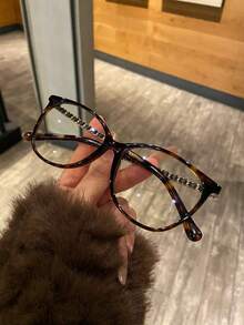 Luxurious Ladies' Flat Blue Light Glasses  I've Found A Treasure!! Elegant Glasses To The Core,A Pair Of Glasses That Will Make Your Heart Flutter,Suitable For All Face Shapes, Making The Face Look Smaller,High-End And Luxurious Tortoiseshell Color Spectacle Frame,Blue Light Glasses For Woman Men Safety Glasses Blue Light Blocking Glasses  Protection Computer Gaming Glasses   Women Cute Light Weight Red Frame Oversized Non Prescription Small Face Square Cat Eye  Reduce Eye Fatigue On Computers, TVs, Phones, And Games, Suitable For Computer Lense Screen Protector Plain Glasses   Clear Lens Glasses Blue Light   Light Blocking Glasses Blue Light Glasses Light Glasses For For Women Men  Light Glasses For    Glasses For Women  99 Blue Light  Glasses For Woman  Blue Light  Glasses Women/Men, Fashion Round  Frame UV Ray Filter Computer Gaming Glasses Computer Glasses - Anti Eyestrain & UV Glare Protection Anti Glare - 豹紋 - 查看 11