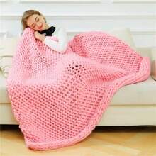 1Pc Chunky Knit Throw Blanket Measuring 40*52Inch, Made With Thumb Yarn Suitable For Arm Knitting, Knit Throw Is Perfect For Livingroom Decor Or Bohemian Styling. It Features A Thick Yarn Knit Blanket Suitable For Sofas Or Beds (Multicolor)