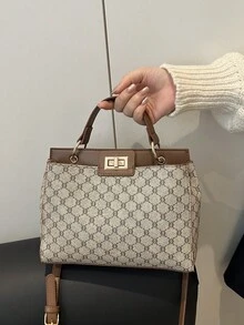 Fashionable Vintage-Style Women's Tote Bag, Custom Scratch-Resistant Material, Holiday Gift, Large Capacity For Daily Travel And Shopping, Can Be Carried On One Shoulder And Hand