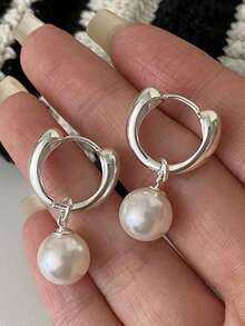 Set di 4 orecchini a perno in lega di rame di stile retrò francese minimalista, con zirconia cubica colorata e perle finte a forma di stella, design di lusso alla moda, adatto per uso quotidiano e per occasioni festive delle donne