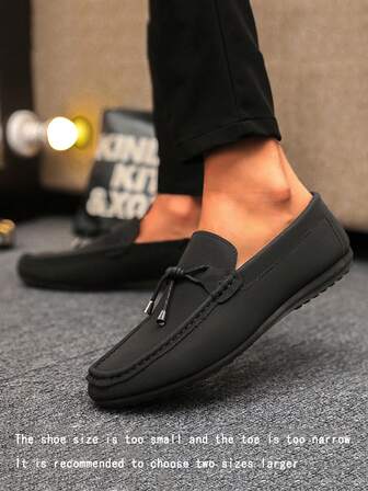 Herrloafers Nya vardagsskor Mångsidiga mockasiner Slip-on fiskarskor Sloppy skor Tygskor med platta botten Svarta formella läderskor (Små och smala, beställ 2 storlekar större)