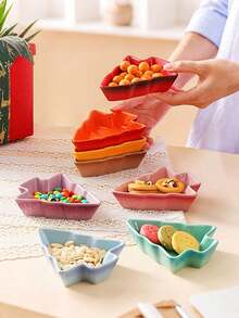 Taca dzielona w kształcie choinki – materiał plastikowy – wielokrotnego użytku plastikowa wielofunkcyjna taca do prezentacji przekąsek, deserów i słodyczy, idealna na przyjęcia świąteczne, spotkania rodzinne i imprezy biurowe – trwała i łatwa w czyszczeniu taca do serwowania na przyjęcia, idealna taca w kształcie choinki