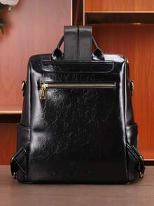 Una mochila de mujer con estilo que presenta un patrón de elefante y cremalleras de tono dorado. Esta espaciosa mochila cuenta con múltiples bolsillos y un diseño de lujo y de alta gama. Perfecta para fiestas, cenas, actividades al aire libre y para ir y venir.