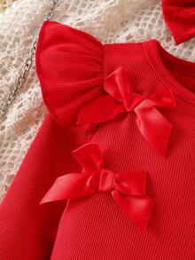 Bộ đồ thường ngày 3 món cho bé gái: Áo thun tay loe họa tiết sọc màu trơn, Chân váy denim cạp chun họa tiết bướm và Băng đô hình bướm - Đỏ - Xem 6