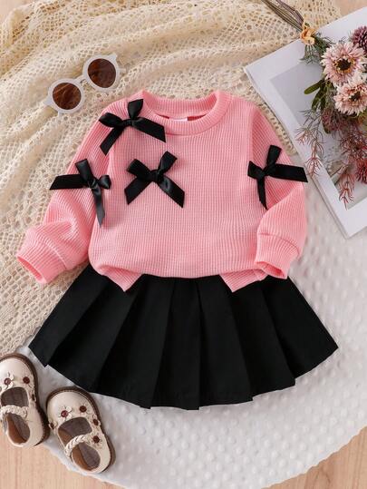 2pcs Baby Girl Set: Long Sleeve T-Shirt With Multiple 3D Bow Decor And Black Pleated Skirt