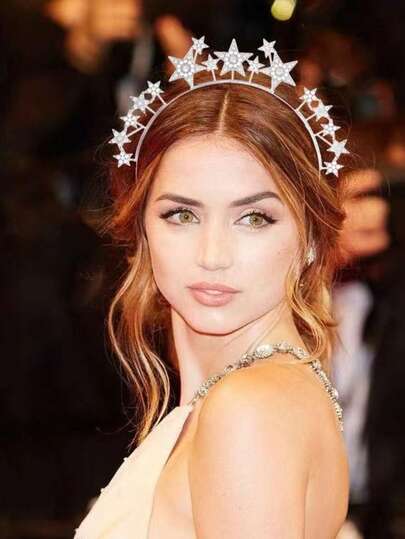 梦幻星形发箍，镶钻珍珠装饰头饰，星空主题配饰，适合各种场合和日常佩戴，婚礼发饰，夏季沙滩风情。