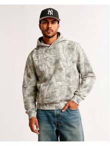 Camo Maple Leaf Hoodie For Men Easter Outfit - Stylish And Versatile Hoodie Spring Outfits For Women, Oversized Hoodie St. Patrick'S Day Attire. This Stylish Long-Sleeved Hoodie Features A Maple Leaf Camouflage Print, Perfect For A Casual Vacation. - 米色 - 查看 5