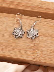 1 par de pendientes únicos de copo de nieve navideño, diseño delicado y de moda, adecuados para uso diario