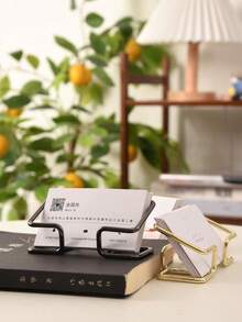 1pc Hollow Business Card Holder Creative Product Storage Box, Office Display, Ideal Gift, Multiple Colors To Choose From, Essential For Business Office, High-End Line Design Business Card Display Stand, Multiple Fashionable Colors To Choose From, Simple Desktop Vertical Business Card Holder