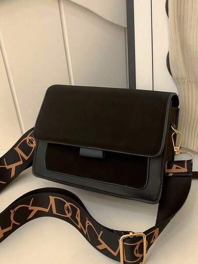 Sac à rabat mode simple, sangle d'épaule large, sac bandoulière, sac polyvalent et classique pour le quotidien. Sac et personnalisé, convenant pour les sorties quotidiennes, les photos simples, les achats, les rendez-vous, les sorties, les voyages, la plage. Portable, convenant aux filles, étudiantes, très adapté pour le bureau, l'université, le collège, le lycée, le travail.