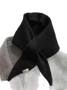 Écharpe triangulaire douce comme de la laine de mouton pour femmes avec col en fausse fourrure - Étole d'hiver chaude en gris clair/foncé, blanc, rouge, noir | Accessoire élégant et polyvalent non extensible pour tenues décontractées et habillées | Lavage à la main, entretien facile, mini écharpe pour femmes, grande écharpe pour femmes de haute qualité, écharpe pour femmes, écharpe, écharpe en fourrure, vêtement pour temps froid, étole , tissu léger, accessoire décoratif pour le cou, tenue de bureau pour robe - Multicolore - Voir 5