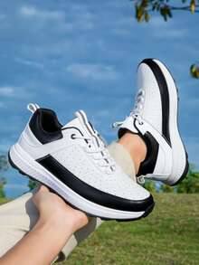 Neue Herren Golfschuhe, bequeme Leder Golf Trainingsschuhe, hochwertige Outdoor Golfschuhe für Herren in Unifarben