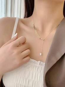 مجموعة مجوهرات 3 قطع من تصميم بسيط تتكون من قلادة، أقراط، وسوار من اللؤلؤ والقمح، طراز أنيق