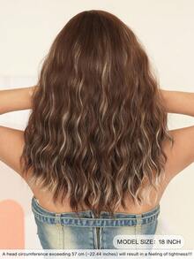 7JHH WIGS 18 英寸中长棕色金色挑染卷发假发，女士齐肩波浪假发，侧分刘海，天然合成耐热纤维假发，适合女孩日常派对使用 - 挑染金色 - 查看 3