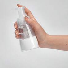 Travel-Friendly Press-Type Powder Dispenser Bottle Designed With A Wide Opening For Easy Refilling, This Versatile Bottle Is Perfectly Compatible With Talcum Powder, Baby Powder, And Other Powdered Products. It Enables Mess-Free And Effortless Transfer, Eliminating The Hassle Of Spills During Refilling.