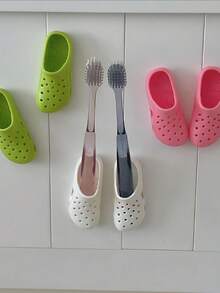 1 Fun Mini Slipper Toothbrush Storage Rack, Non Perforated Wall Mounted Bathroom Toothbrush Rack, Suitable For Kitchen And Bathroom Desktop Storage