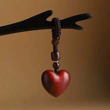 Llavero de sándalo con forma de corazón hecho a mano, llavero de madera para parejas, regalo perfecto para hombres y mujeres, ideal para Navidad o el Día de San Valentín